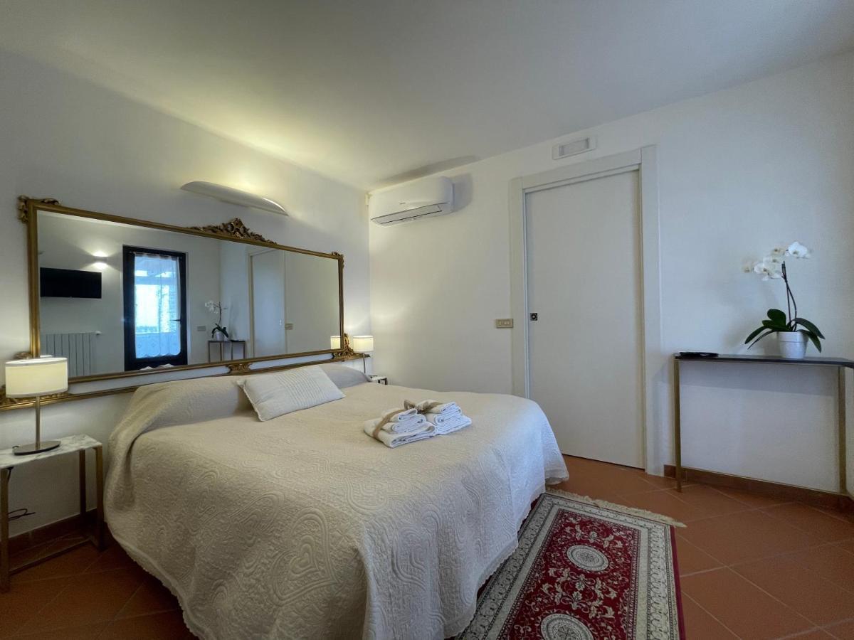 Dimora Bellini Apartment And Rooms 卡斯特拉纳格罗泰 外观 照片