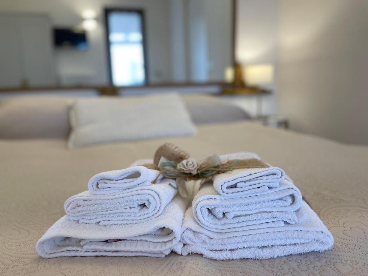 Dimora Bellini Apartment And Rooms 卡斯特拉纳格罗泰 外观 照片