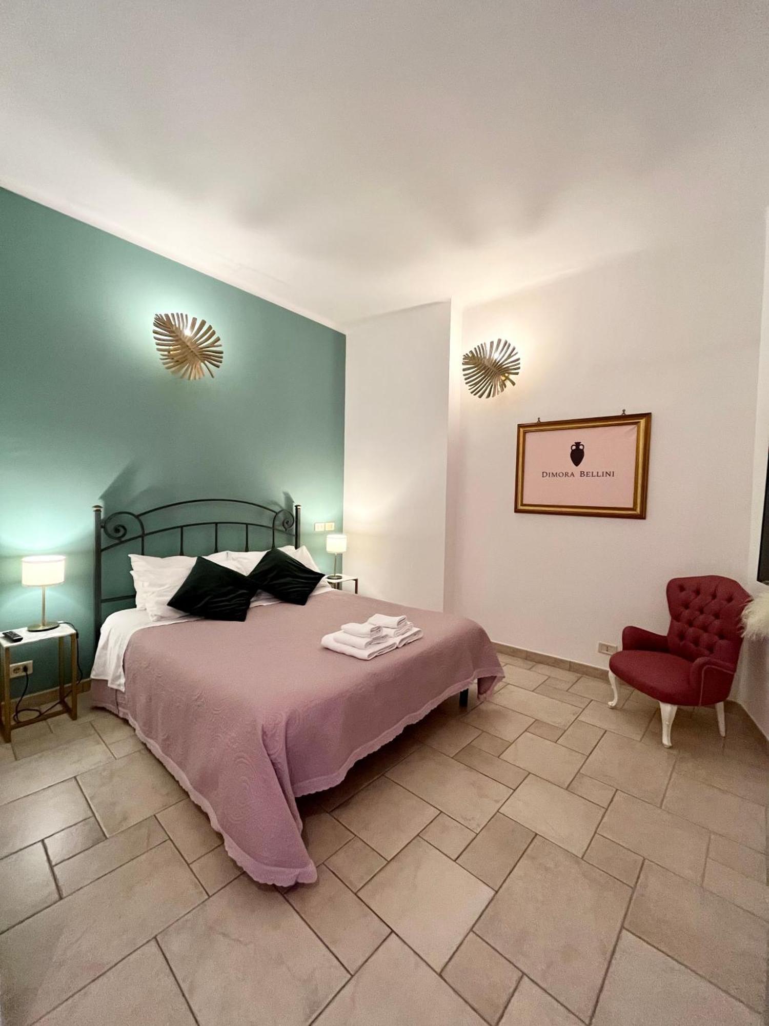 Dimora Bellini Apartment And Rooms 卡斯特拉纳格罗泰 外观 照片